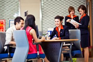 Chăm sóc khách hàng trong và sau bán